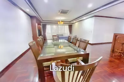 3 Bed 3 Bath 260 SQ.M Prompong Mansion