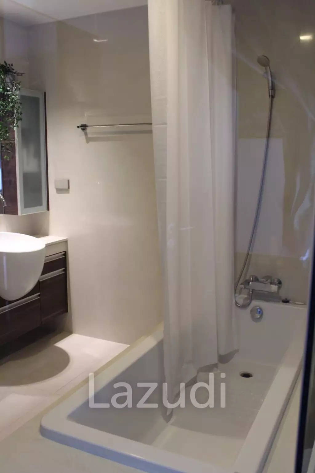 2 Bed 1 Bath 80 SQ.M Sky Walk Condominium