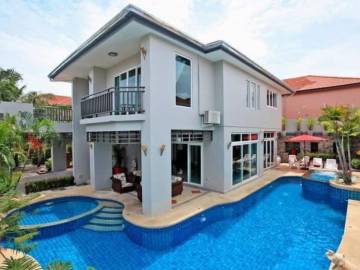 Pool Villa for Rent at View Point