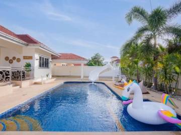 Pool Villa for Rent at View Point