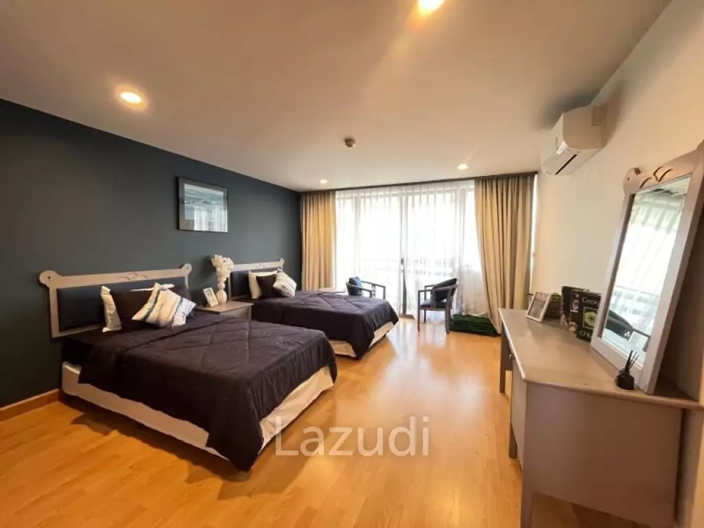 Jomtien Plaza Condotel for Sale