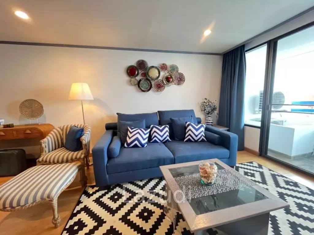 Jomtien Plaza Condotel for Sale