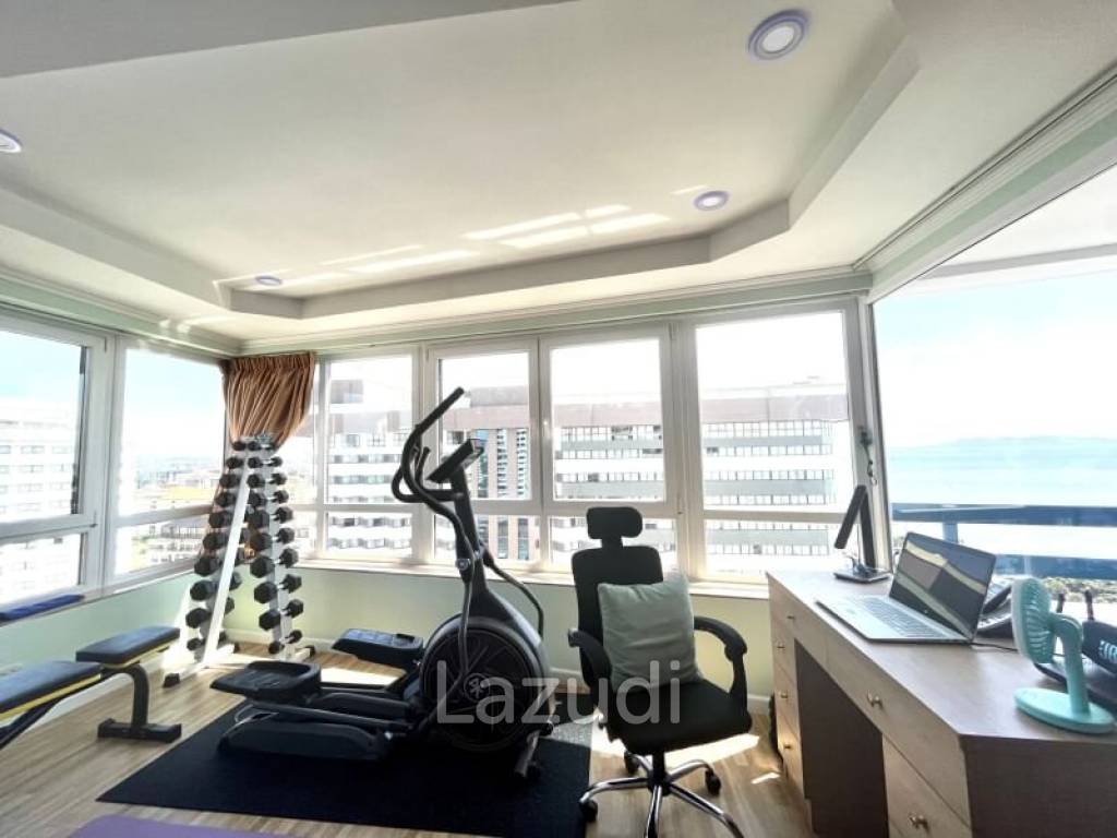 Jomtien Plaza Condotel for Sale