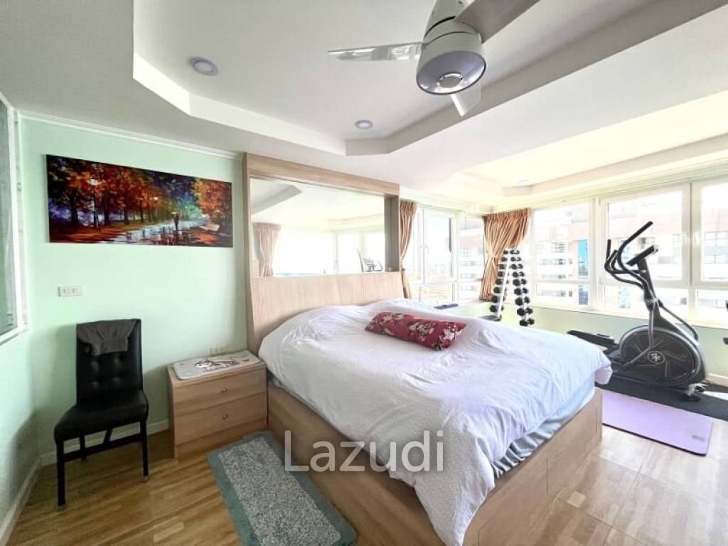 Jomtien Plaza Condotel for Sale