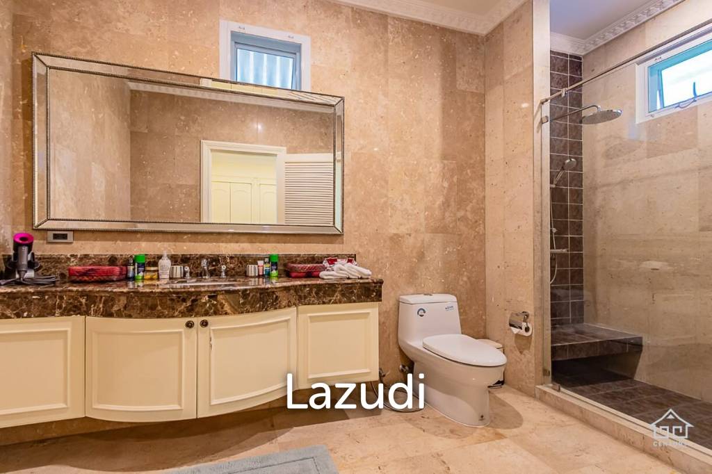 1,100 Sqm 4 Bed 4 Bath Villa For Sale