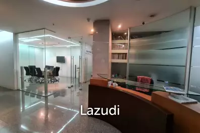 Fully Furnished office (upon request) in Huai Kwang