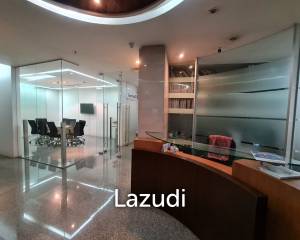 Fully Furnished office (upon request) in Huai Kwang