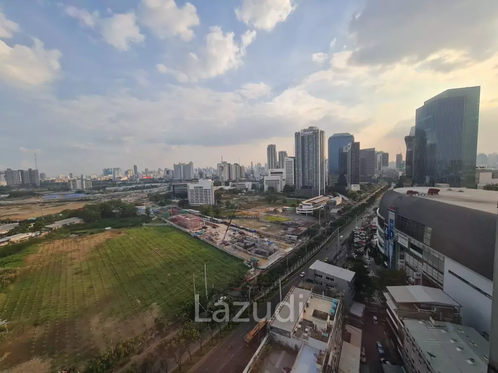 Fully Furnished office (upon request) in Huai Kwang