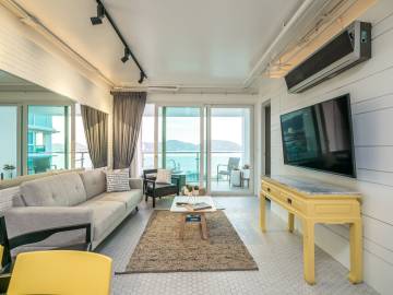 Foreign Freehold 2 bed sea view condo -Patong