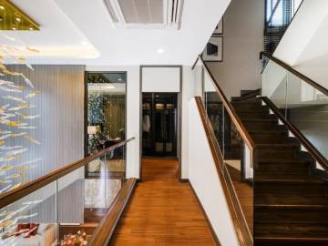 4 Bed 3 Bath 440 SQ.M The Gentry Phatthanakan
