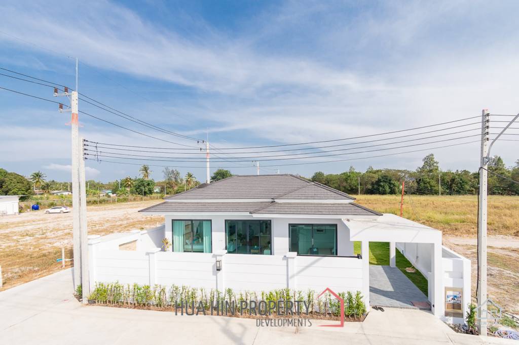 AVATAR MANOR POOL VILLA : 3 bed smart home