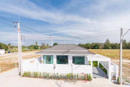AVATAR MANOR POOL VILLA : 3 bed smart home