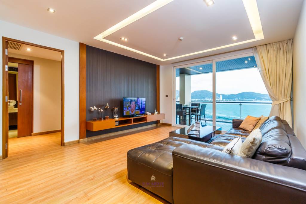 FFHold 156sqm Sea View Condo -Patong