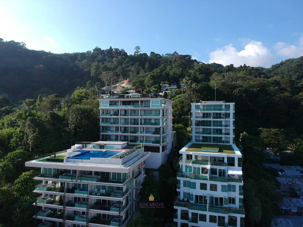 FFHold 156sqm Sea View Condo -Patong