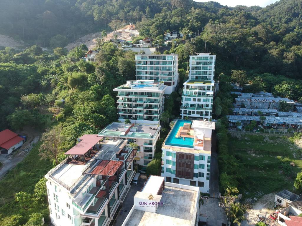 FFHold 156sqm Sea View Condo -Patong