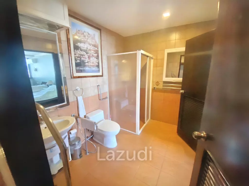 3 Bed 3 Bath 314.65 SQ.M Oriental Towers