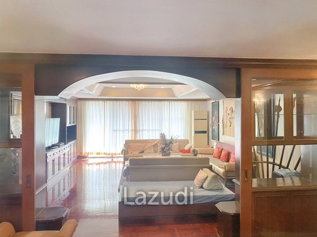 3 Bed 3 Bath 314.65 SQ.M Oriental Towers