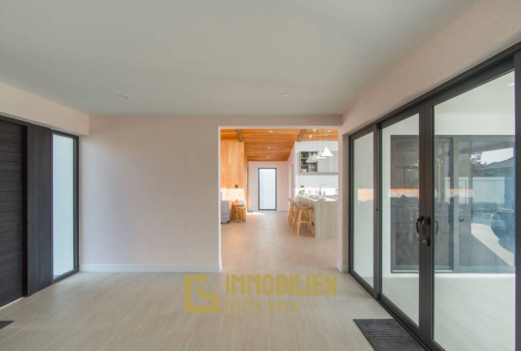 3 Bed 3 Bath 307.75 SQ.M. Moda Rhythm