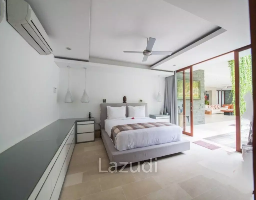 Luxury 4 Bedroom Freehold Villa in Tabanan