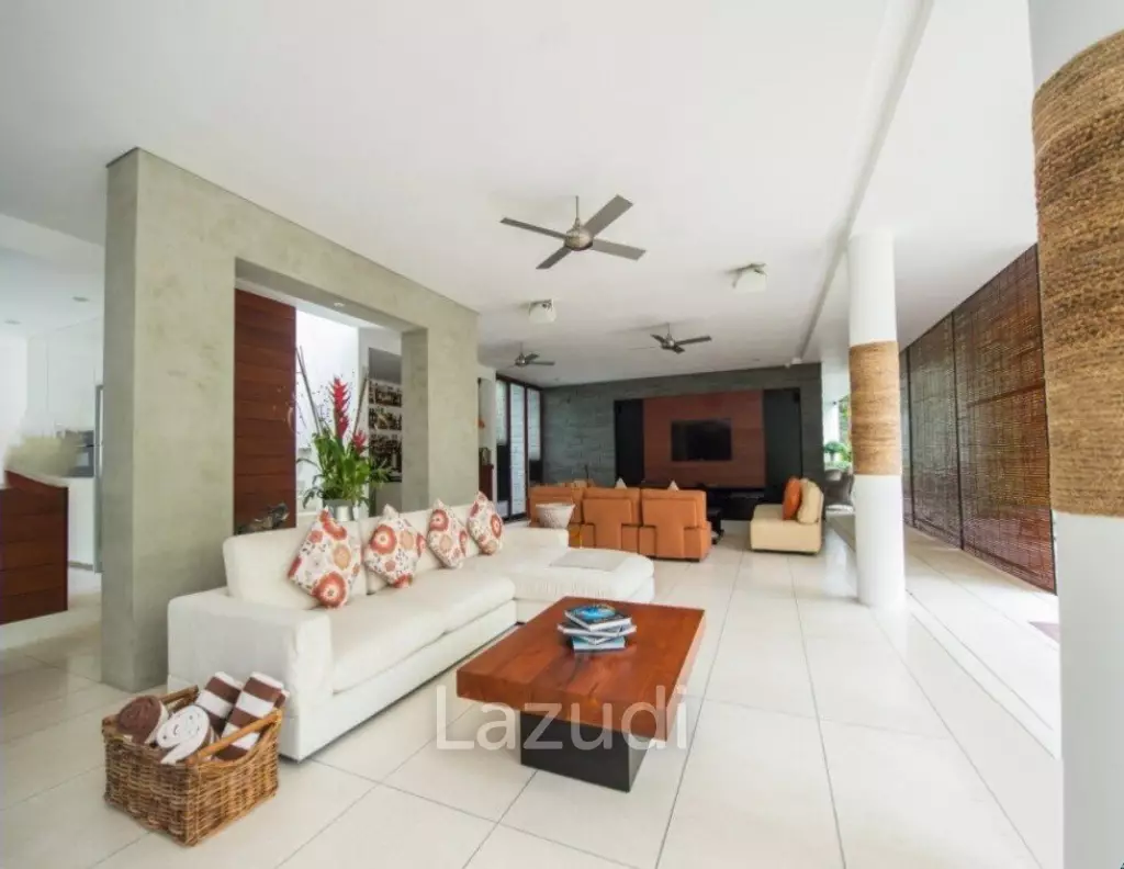 Luxury 4 Bedroom Freehold Villa in Tabanan