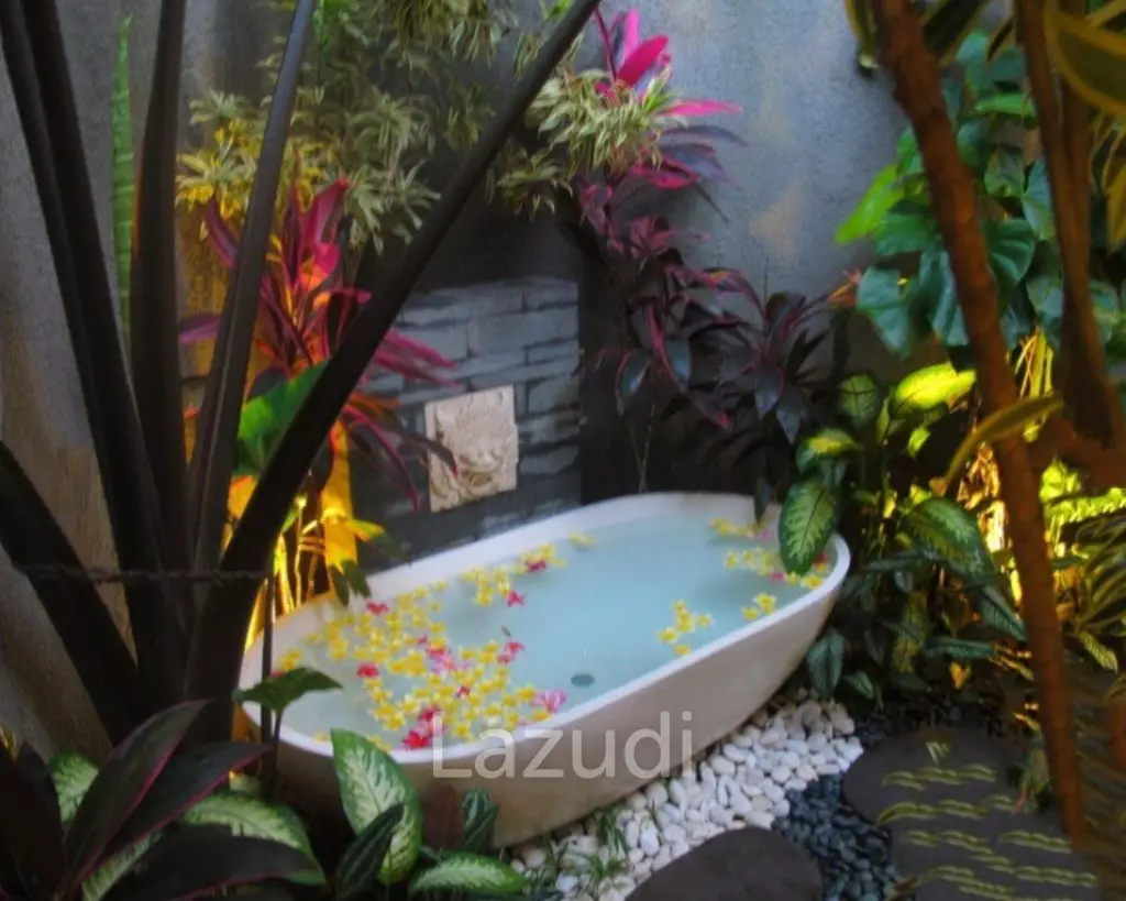 Luxury 4 Bedroom Freehold Villa in Tabanan