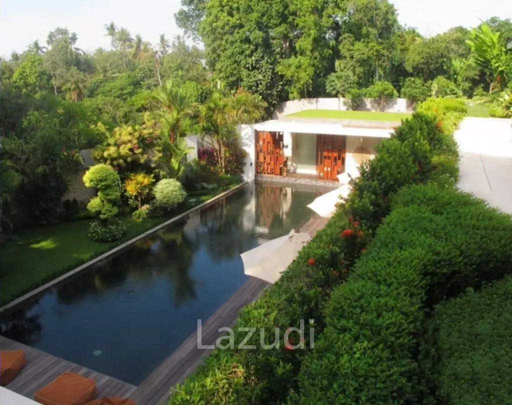 Luxury 4 Bedroom Freehold Villa in Tabanan