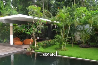 Luxury 4 Bedroom Freehold Villa in Tabanan