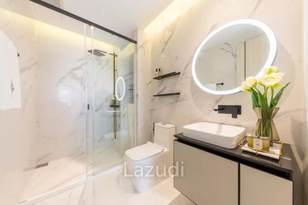 Studio 1 Bath 28.11 SQ.M. The Room Phayathai