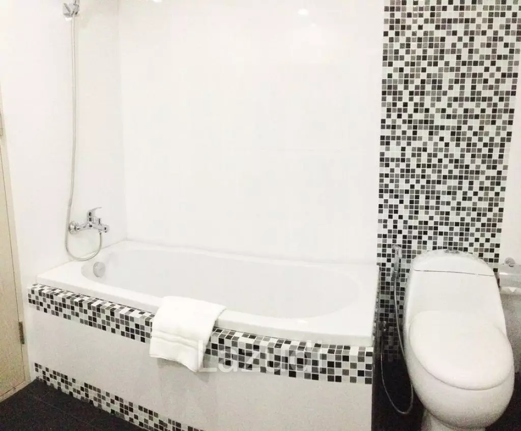 2 Bedroom 82 SQ.M. iCheck Inn Residence Sathorn
