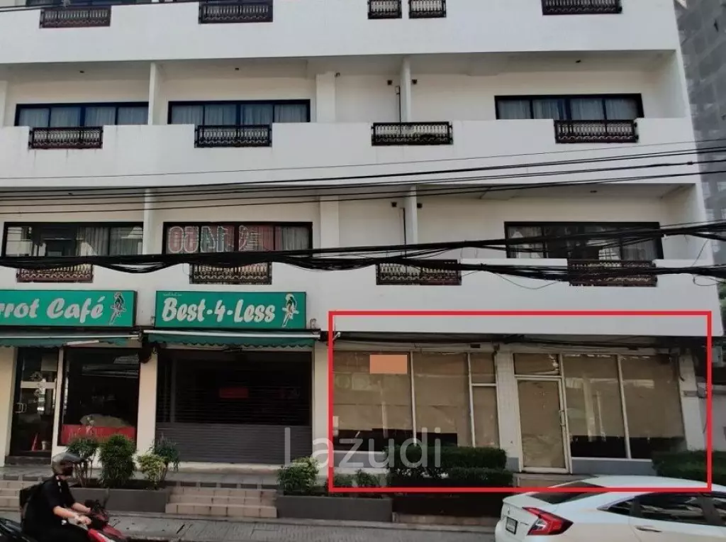 Street Level Commercial Space for Lease at Ground Floor of Hotel with Street Access on Busy Sukhumvit Soi. 22