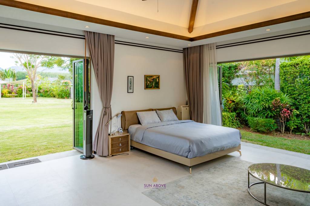 6 Bedroom Villa at the Lake House | PASAK SOI 8