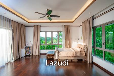 6 Bedroom Villa at the Lake House | PASAK SOI 8