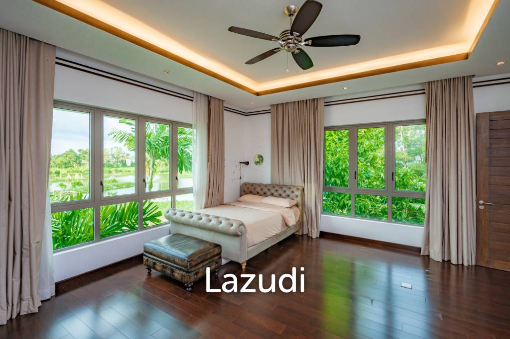 6 Bedroom Villa at the Lake House | PASAK SOI 8