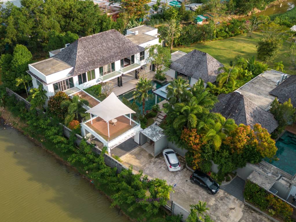 6 Bedroom Villa at the Lake House | PASAK SOI 8