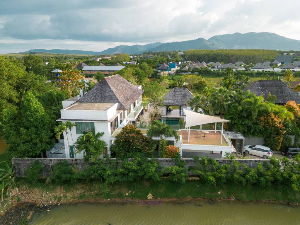 6 Bedroom Villa at the Lake House | PASAK SOI 8