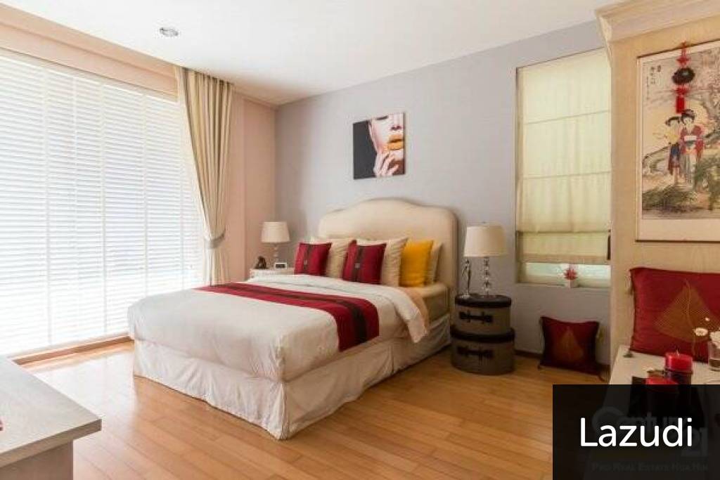 Beautifully Landscaped 3 Bed Beachfront Condo Beautifully Landscaped 3 Bed Beachfront Condo