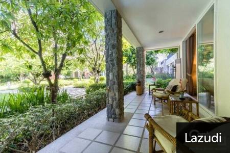 Beautifully Landscaped 3 Bed Beachfront Condo