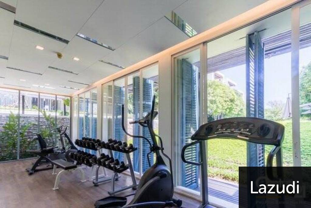 Beautifully Landscaped 3 Bed Beachfront Condo Beautifully Landscaped 3 Bed Beachfront Condo