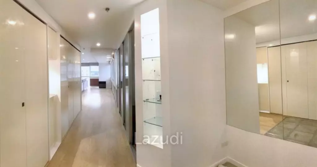 2 Bed 2 Bath 133 SQ.M At Asoke Place
