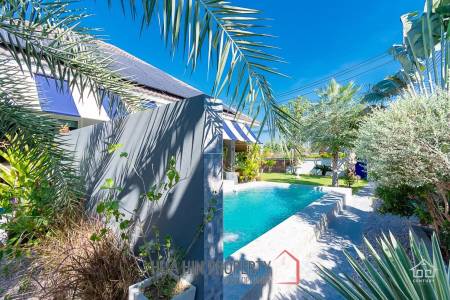 FULLRICH ASSET 3 : 2 bed pool villa