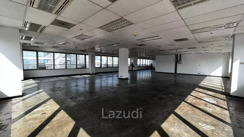 Office For Rent at Wave Place Ploenchit