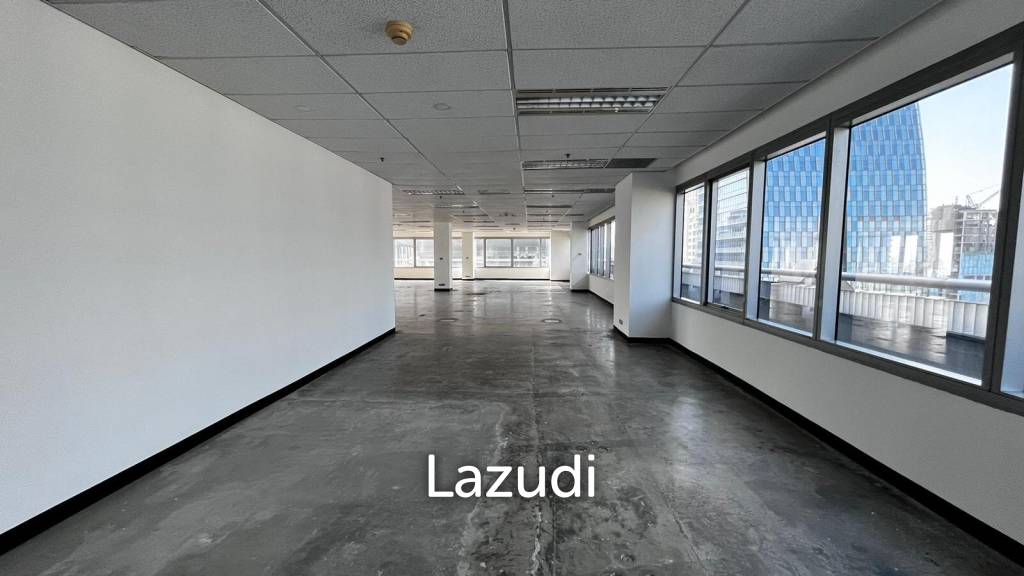 Office For Rent at Wave Place Ploenchit