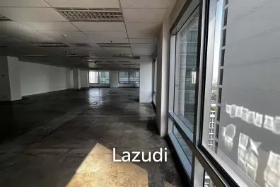 Office For Rent at Wave Place Ploenchit