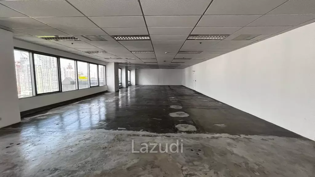 Office For Rent at Wave Place Ploenchit