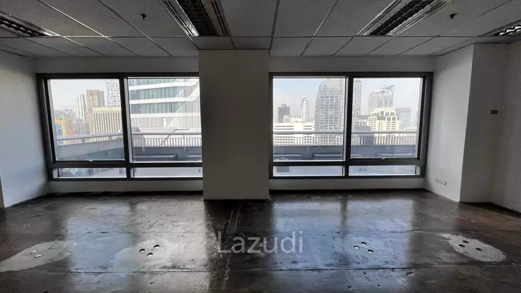 Office For Rent at Wave Place Ploenchit