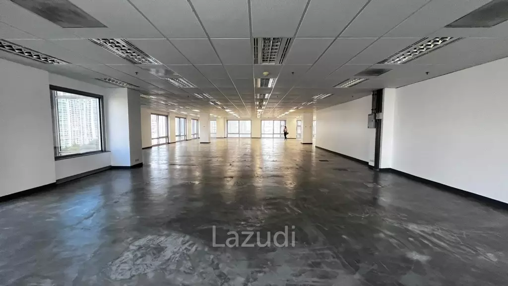 Office For Rent at Wave Place Ploenchit