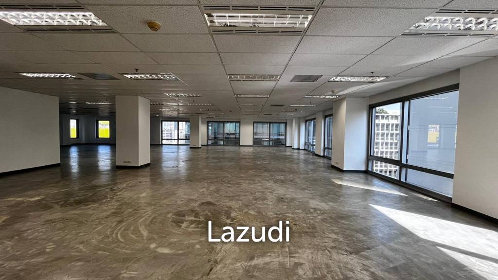 Office For Rent at Wave Place Ploenchit