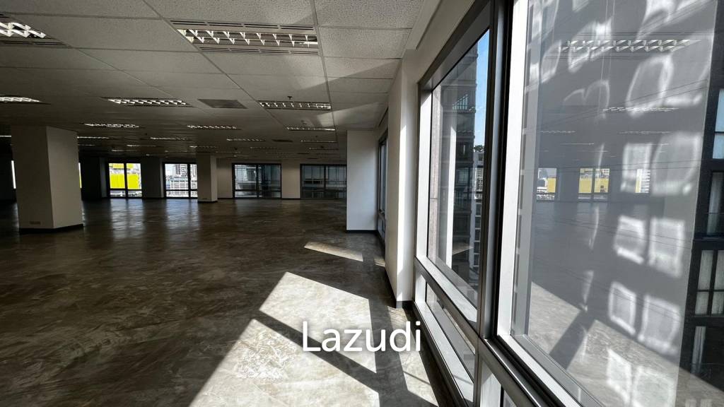 Office For Rent at Wave Place Ploenchit