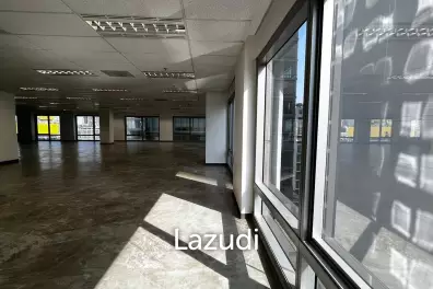 Office For Rent at Wave Place Ploenchit