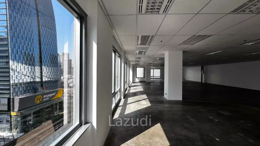 Office For Rent at Wave Place Ploenchit